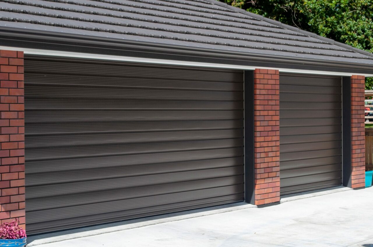 Residential Ribline Sectional Door Garage doors Waikato, Commercial garage door repairs Hamilton